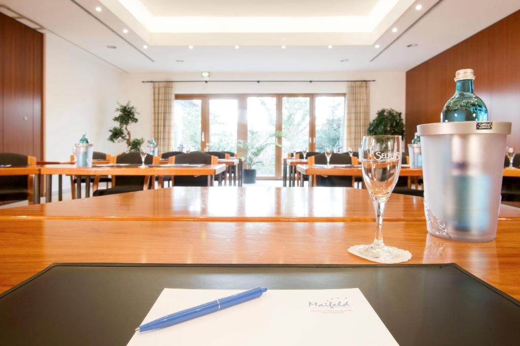 Maifeld Sport- Und Tagungshotel แวร์ล ภายนอก รูปภาพ